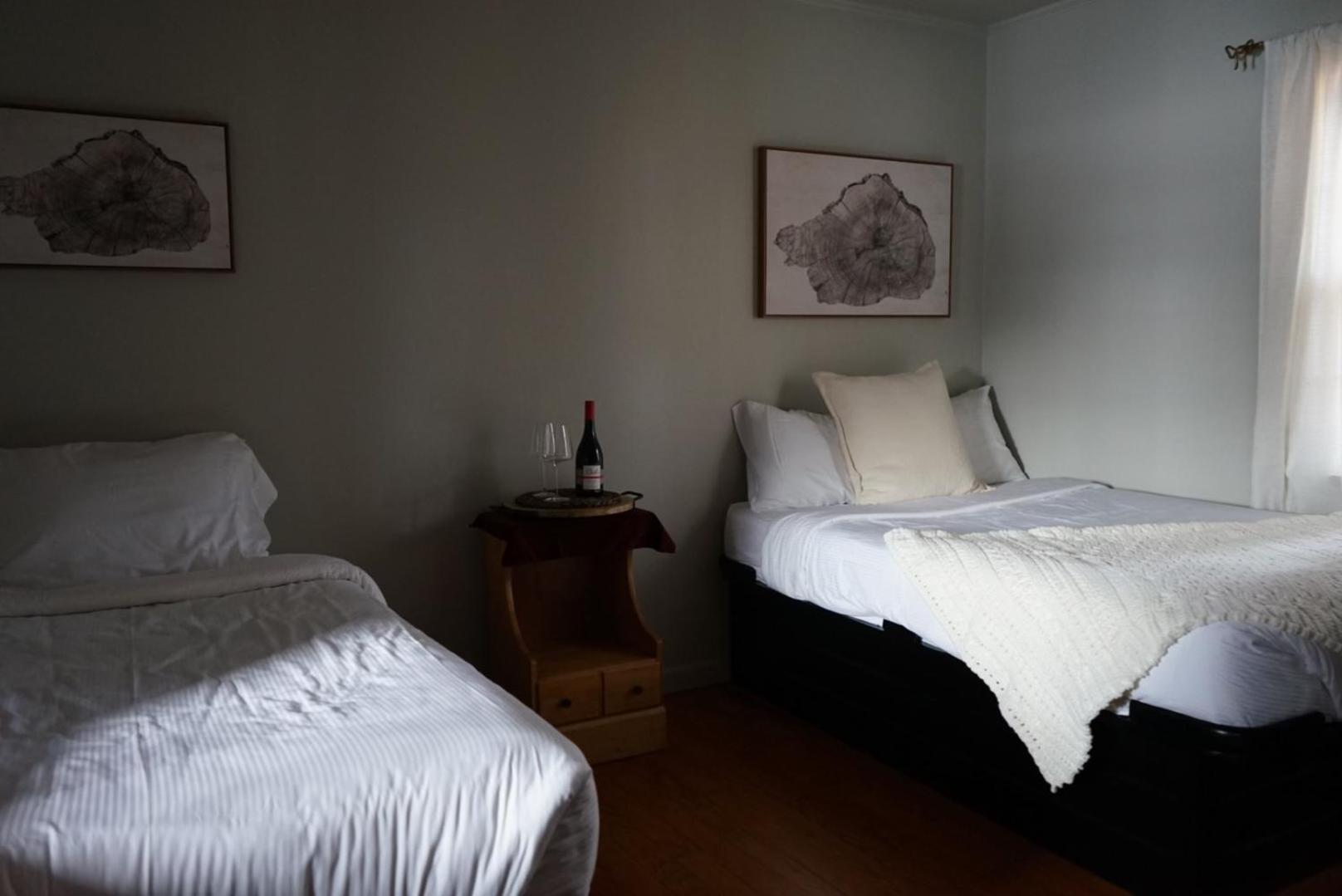 Alamoosook Lakeside Inn Orland מראה חיצוני תמונה